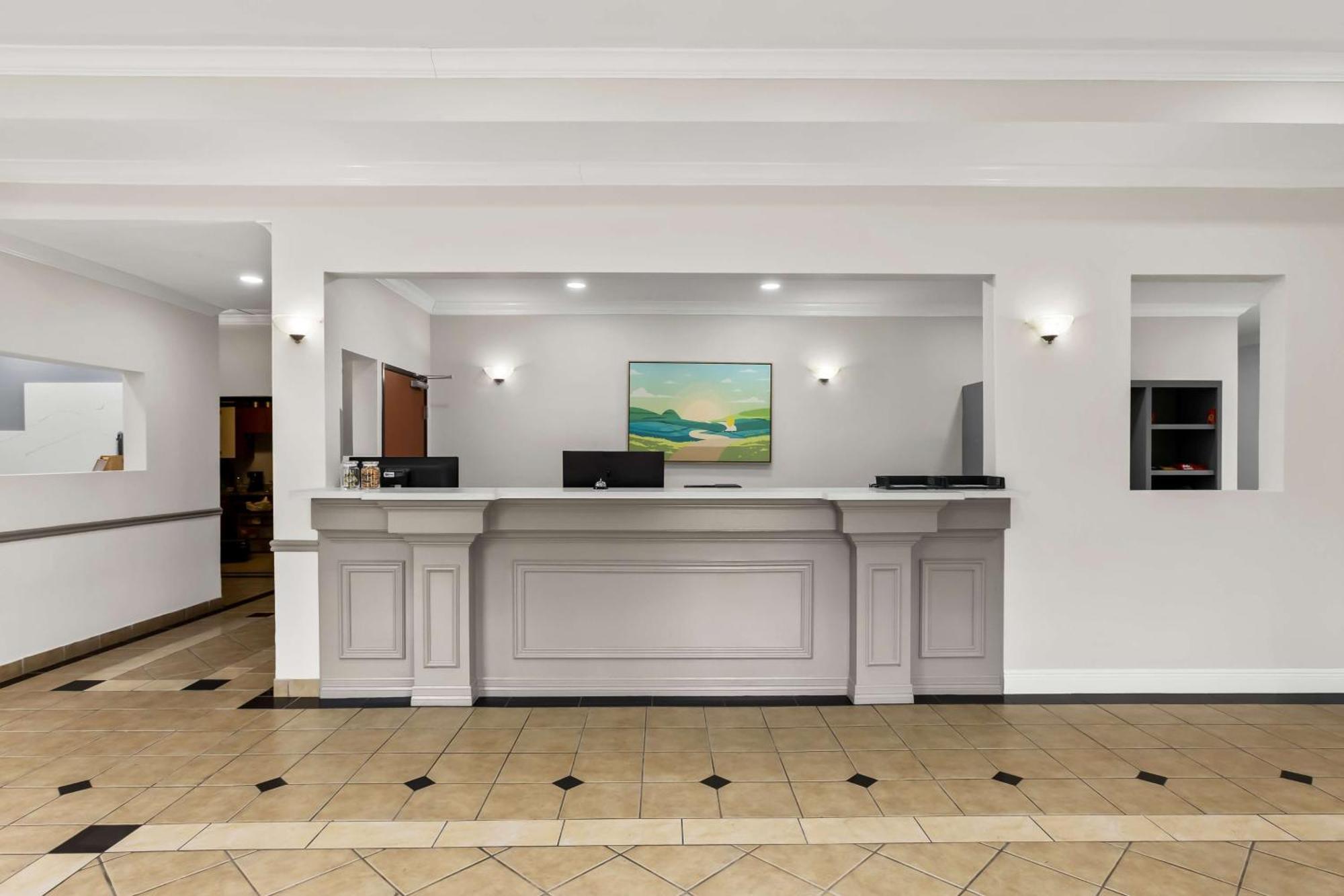 Sonesta Essential Beaumont Hotel Exterior foto